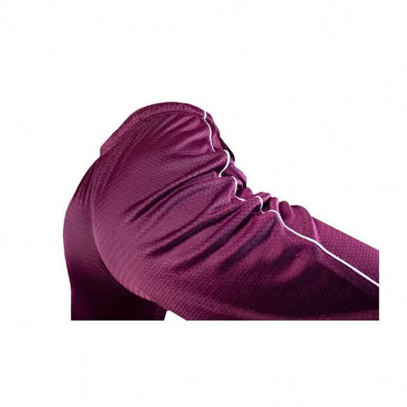 Vintage Y2K Silky Burgundy Champion Capris - Picture 4 of 4